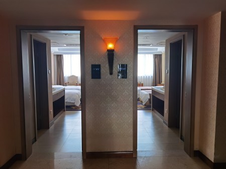 酒店安裝監(jiān)控?cái)z像頭的目的，AI視頻監(jiān)控如何實(shí)現(xiàn)