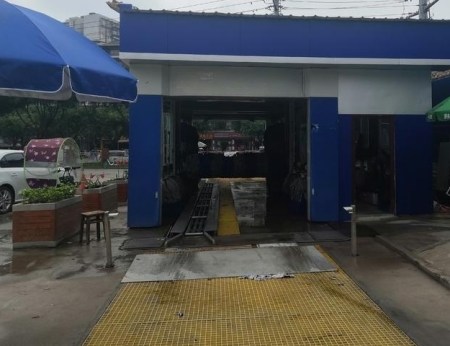 洗車場安裝AI視頻監(jiān)控，解決車牌識別和車流統(tǒng)計(jì)難題