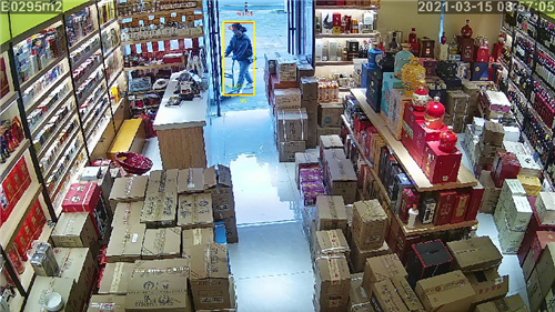 AI智能監(jiān)控：守護(hù)您的煙酒超市，安全無(wú)憂