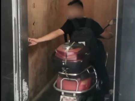 電瓶車禁入電梯識別管理系統(tǒng)：守護(hù)您的安全出行